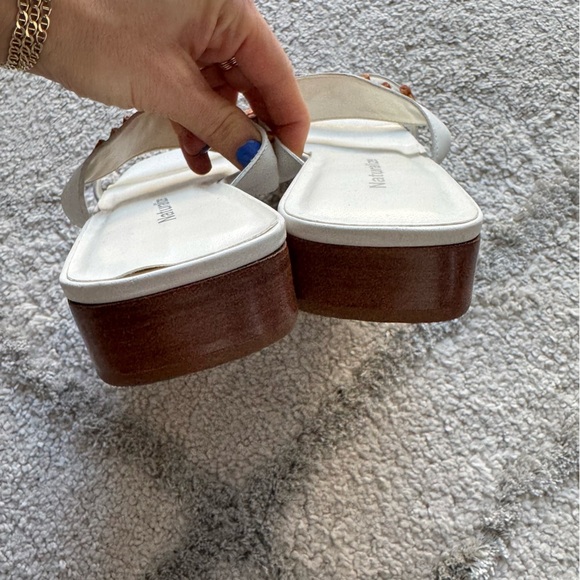 Vintage Naturalizer sandals white leather block heel slip on double strap 8.5 - Picture 11 of 13